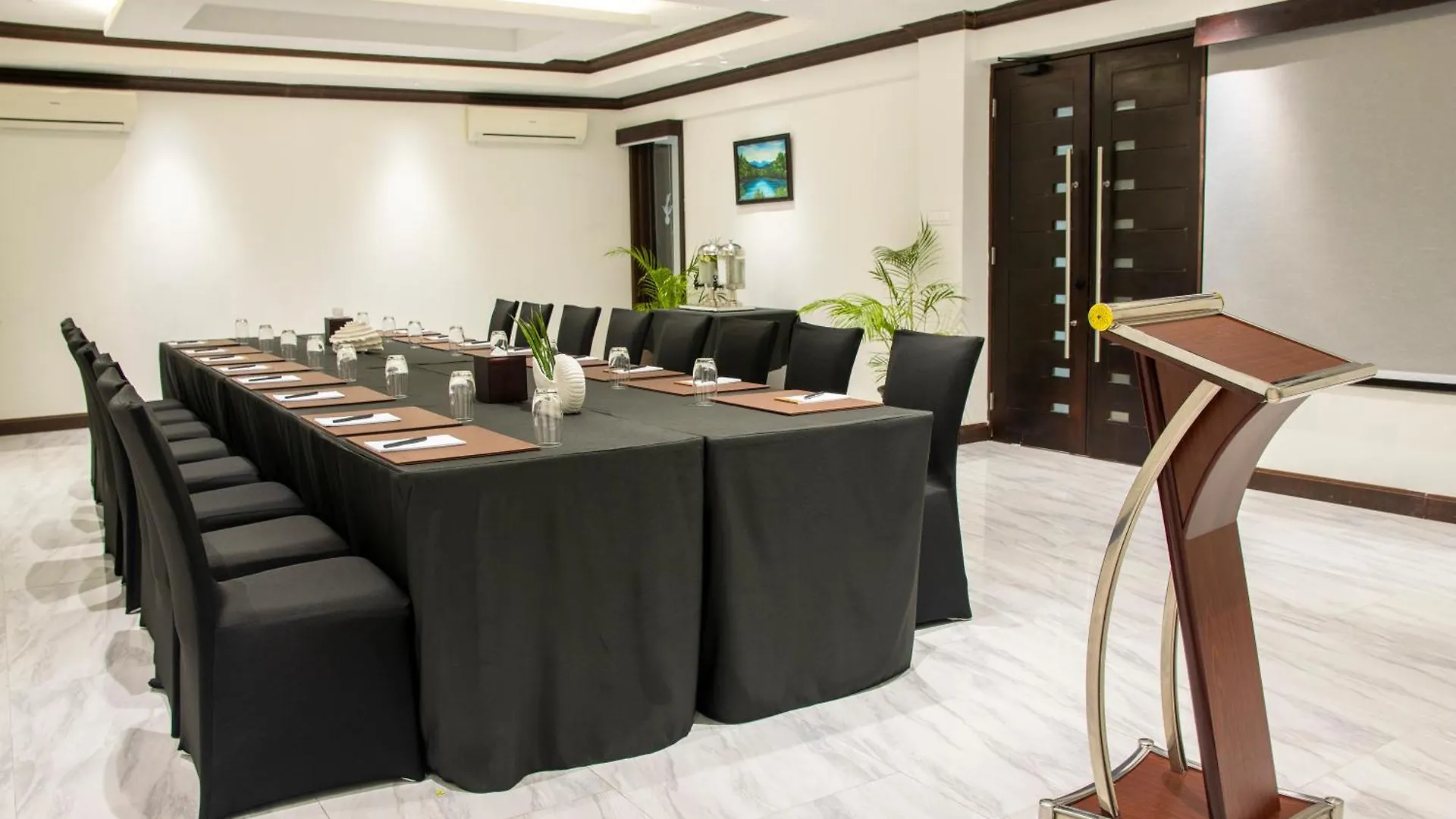 Sago Palm Hotel 奥乔里奥斯