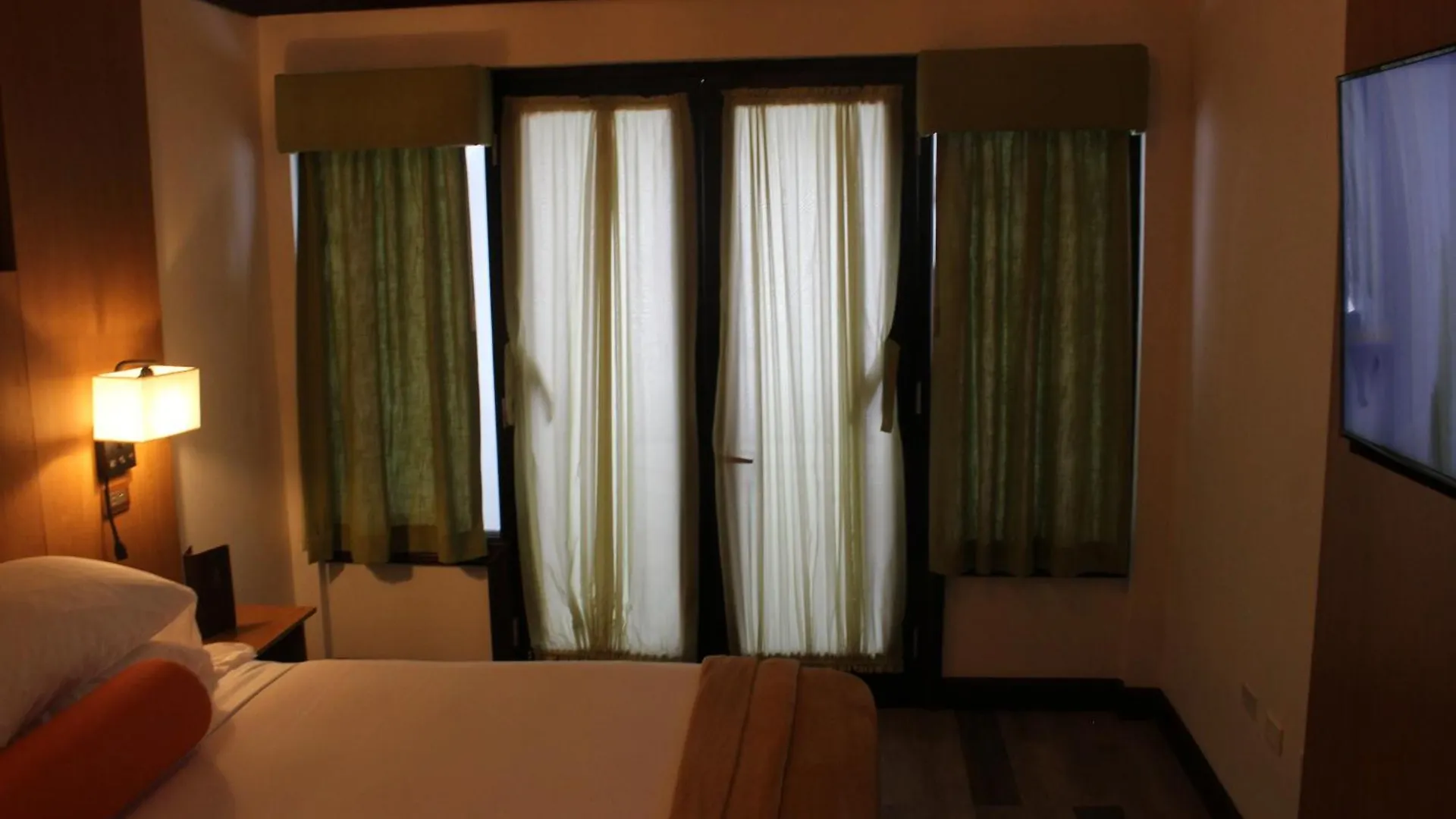 Sago Palm Hotel 奥乔里奥斯